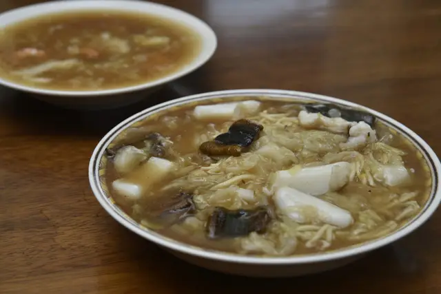 怪人花枝鱔魚麵