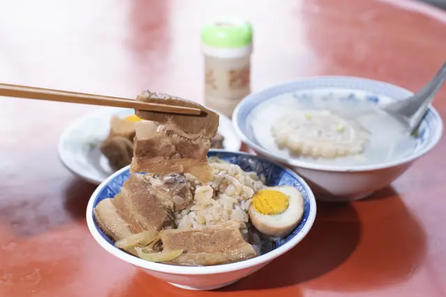 褒忠爌肉飯·香菇肉羹