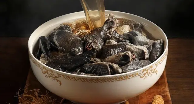 阿國師燉硐蒸品薑母鴨