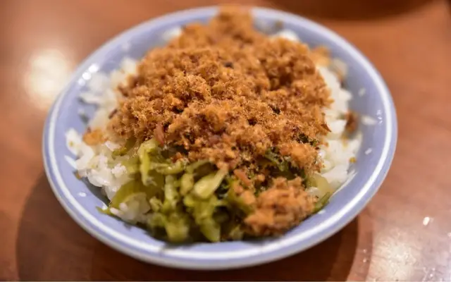 黑皮驊魯肉飯(圖片來自新竹縣政府)